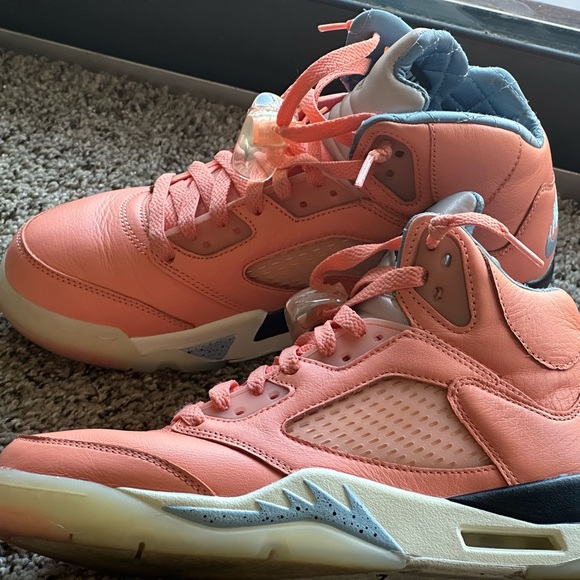 SHOES - Picture 7 of 13